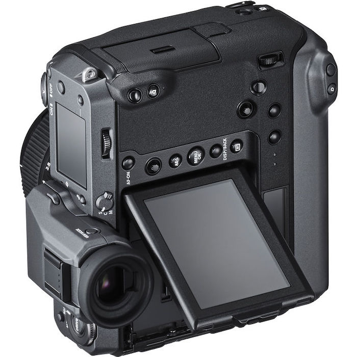 Fuji Unveils 102MP GFX100 Medium Format Camera